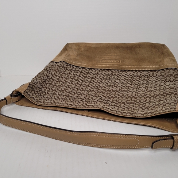 Coach Signature C's Camel Suede Jacquard Lg Tote M0778-F11666 - Picture 8 of 14